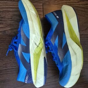 New Balance Blue and Yellow Athletic Shoes Vibrant Design
